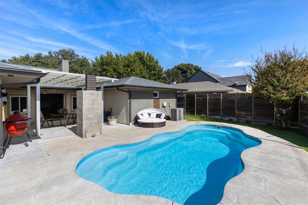 6822 Saint Anne Street, Dallas, TX 75248