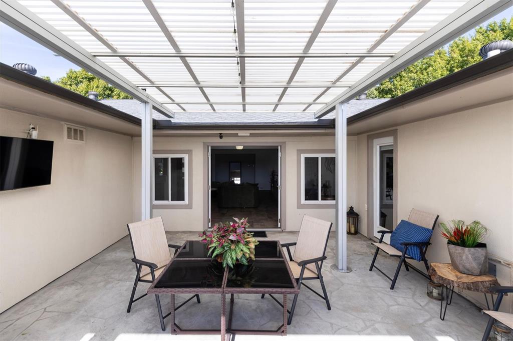 6822 Saint Anne Street, Dallas, TX 75248