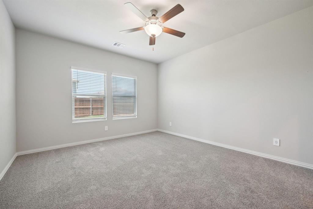 916 Tulip Trail, Lavon, TX 75166