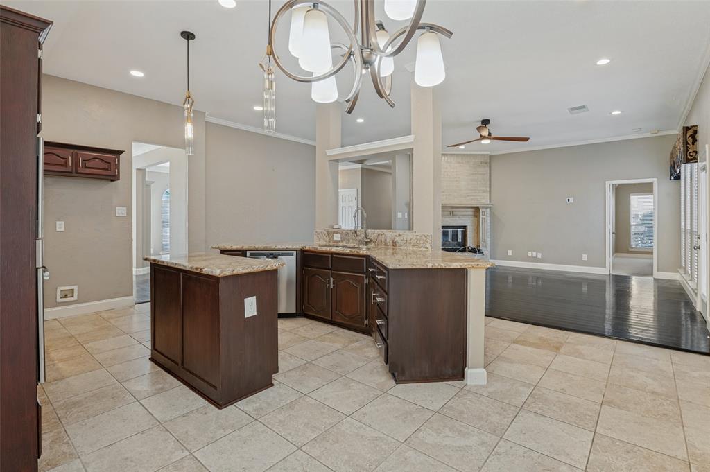 509 Teresa Court, DeSoto, TX 75115