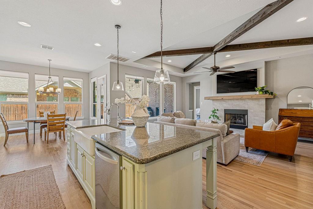 1405 Grassland Drive, Celina, TX 75009