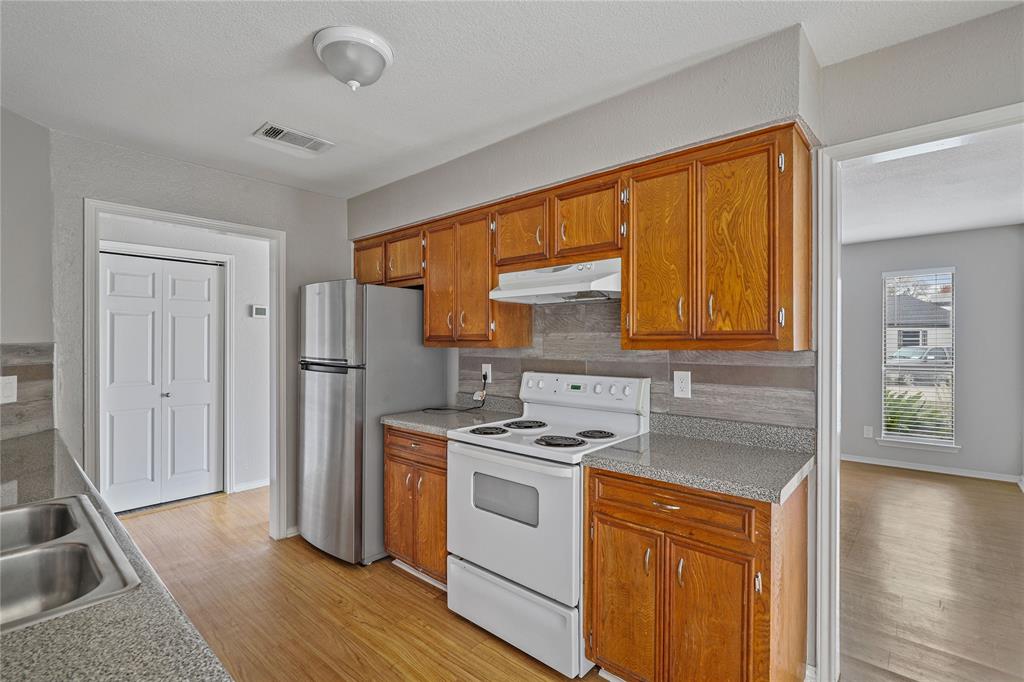 1414 White Way, McKinney, TX 75069