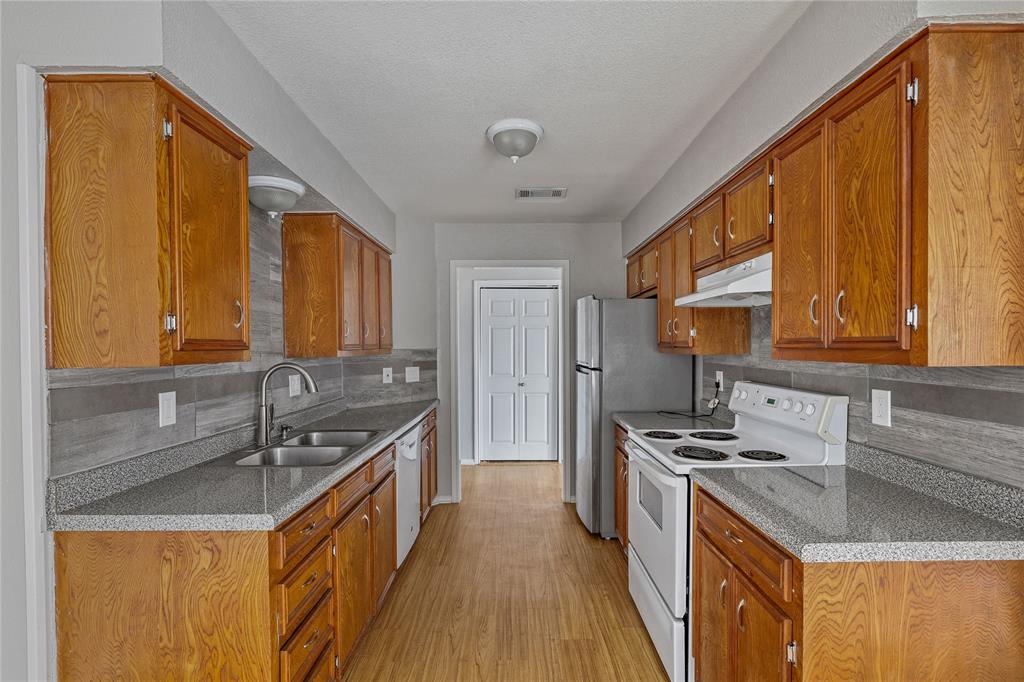 1414 White Way, McKinney, TX 75069