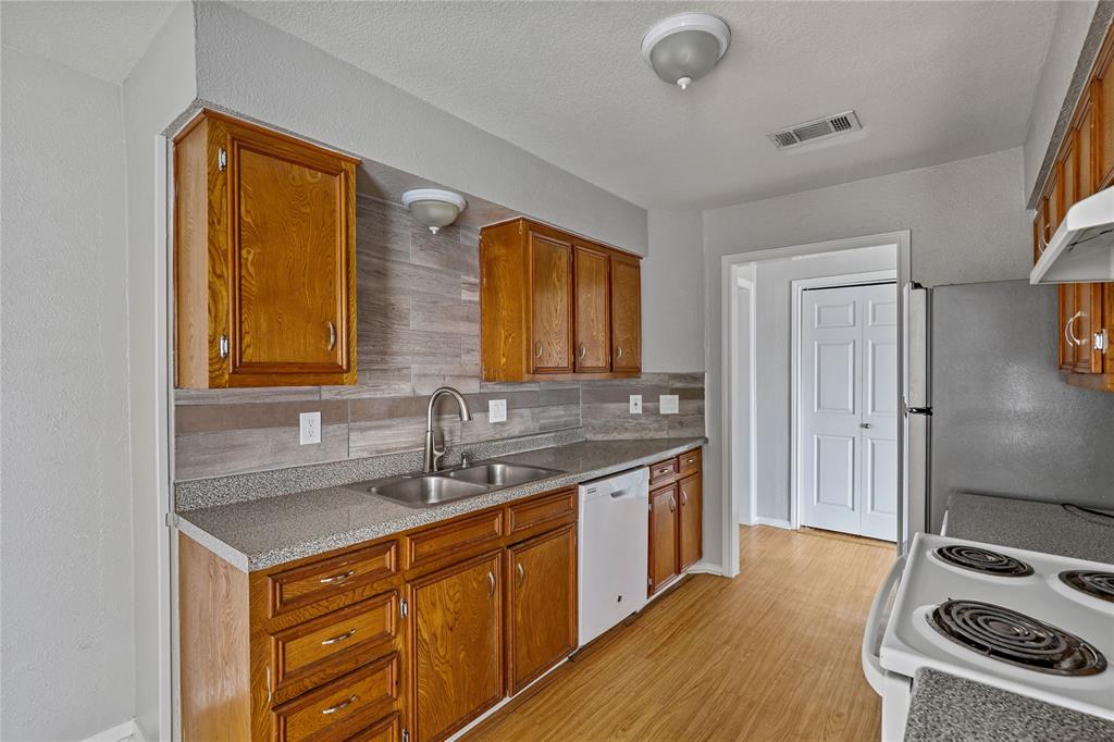 1414 White Way, McKinney, TX 75069