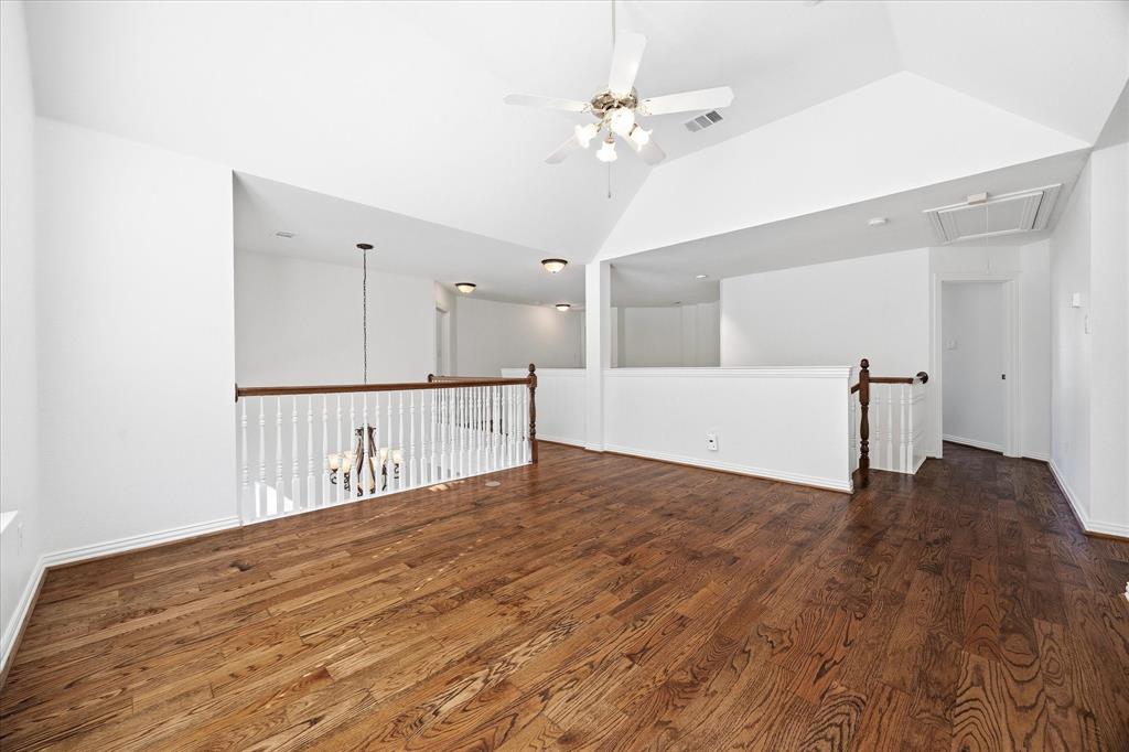 2 nd floor game room w hardwood floors