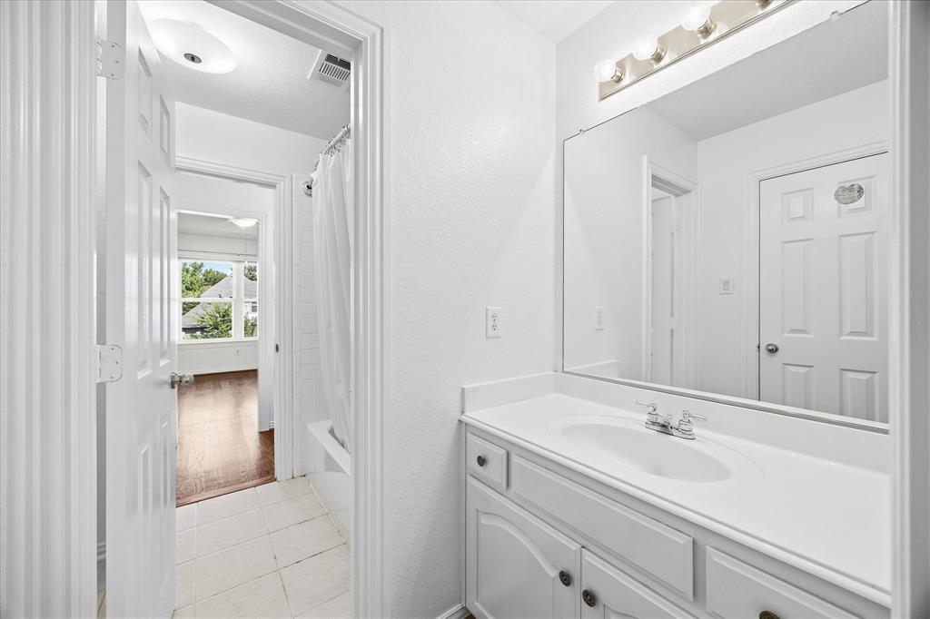 Jack & Jill Bathroom