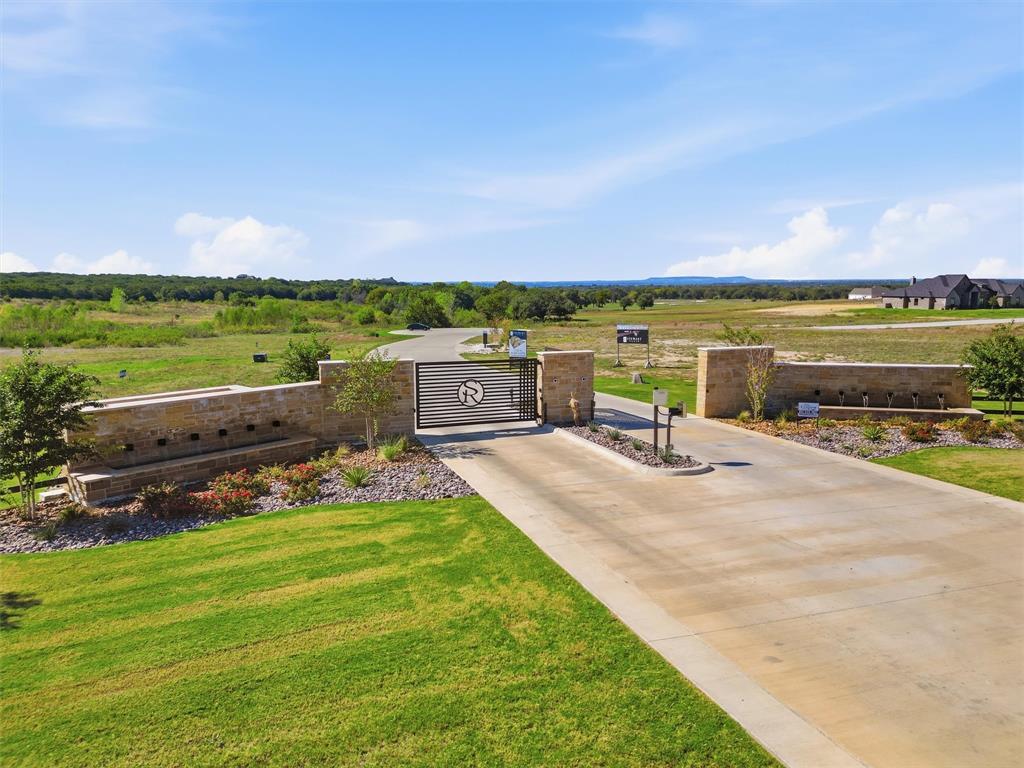 2031 Lindale Lane, Granbury, TX 76049 2031 Lindale Lane, Granbury, TX 76049