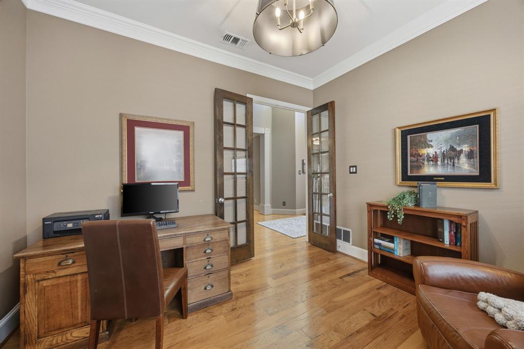 Private 1st floor office
