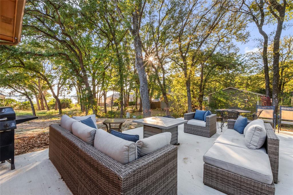 341 Bay Court, Gun Barrel City, TX 75156