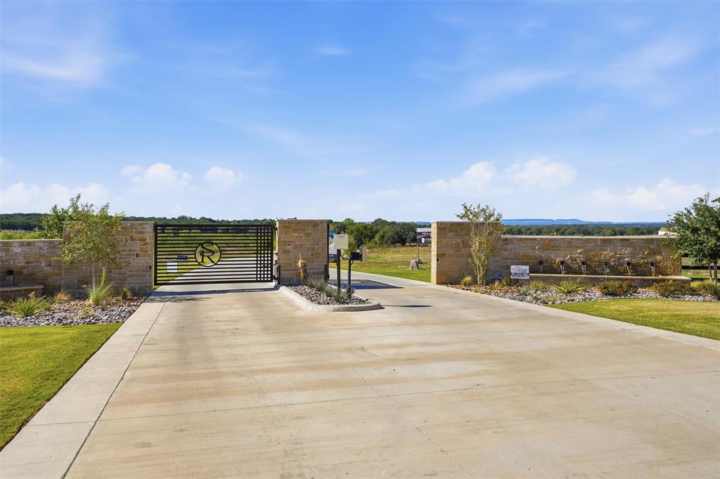1019 Ranch Vista Road, Granbury, TX 76049