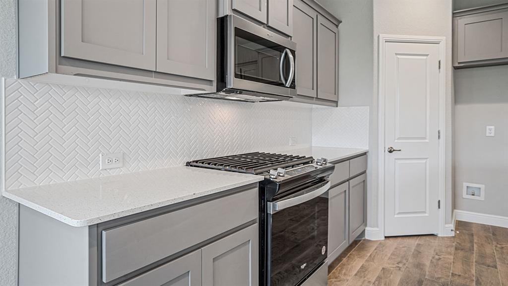 1445 CANTERBURY Trail, DeSoto, TX 75115