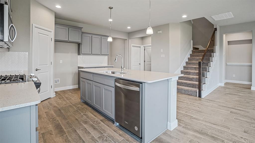 1445 CANTERBURY Trail, DeSoto, TX 75115