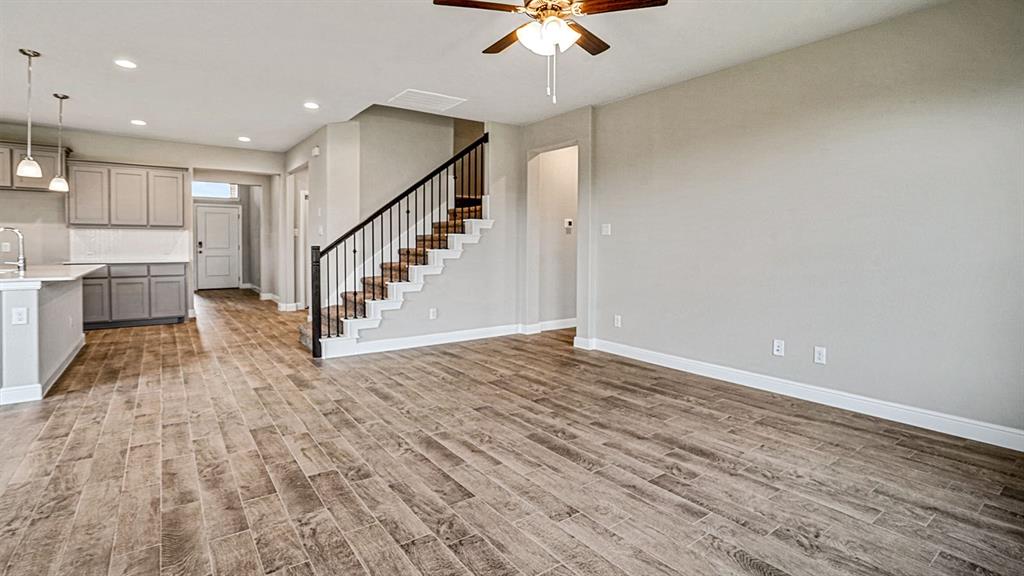 1445 CANTERBURY Trail, DeSoto, TX 75115