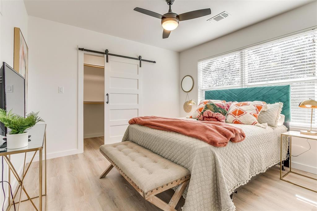 323 S Hannaford Street, Granbury, TX 76048