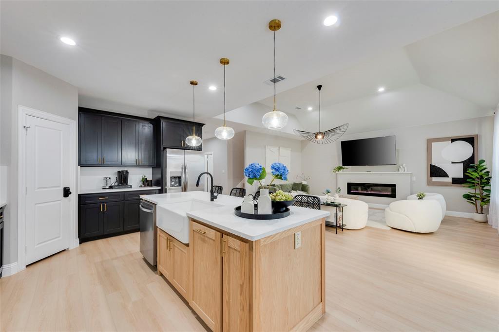 529 Pebblecreek Drive, Garland, TX 75040