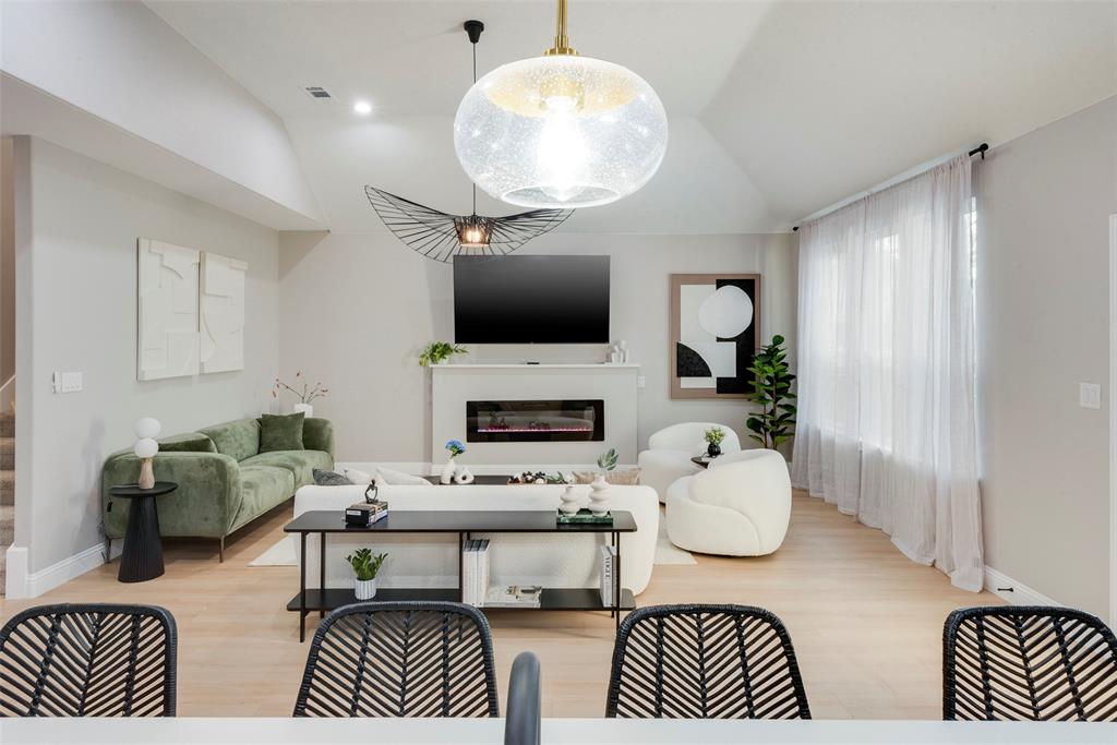 529 Pebblecreek Drive, Garland, TX 75040