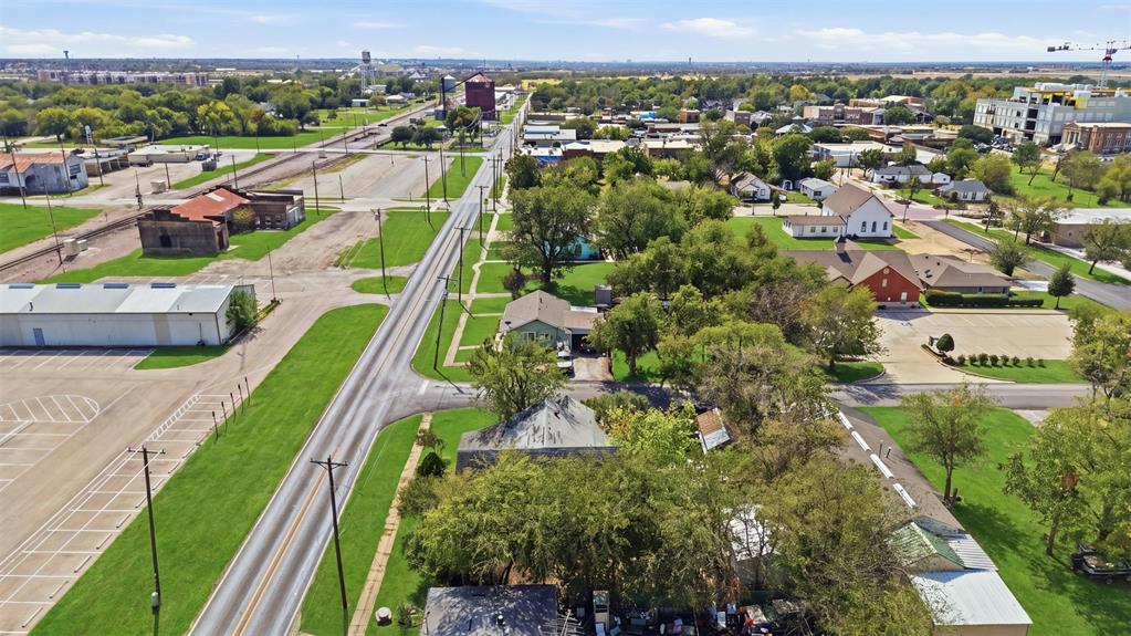 402 N Louisiana Drive, Celina, TX 75009