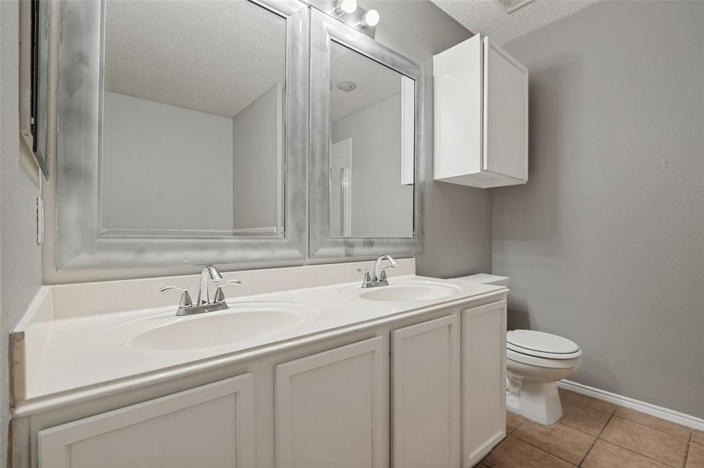 2551 Friendway Lane, Dallas, TX 75237