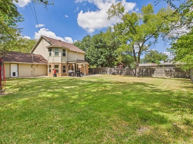 815 Lucas Drive, Athens, TX 75751