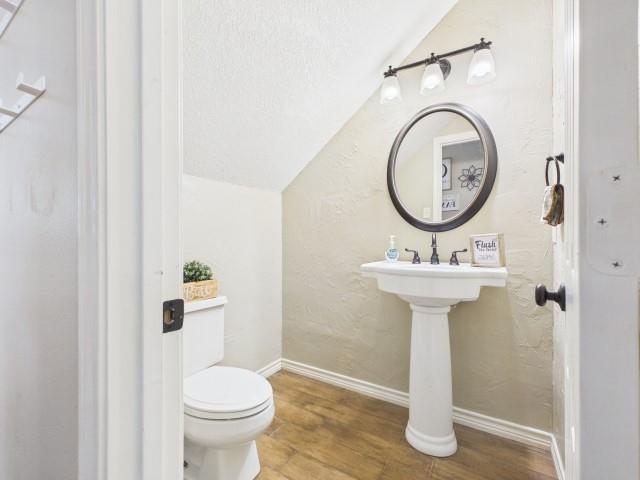 815 Lucas Drive, Athens, TX 75751