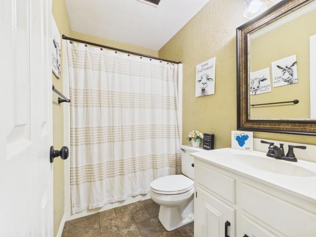 815 Lucas Drive, Athens, TX 75751
