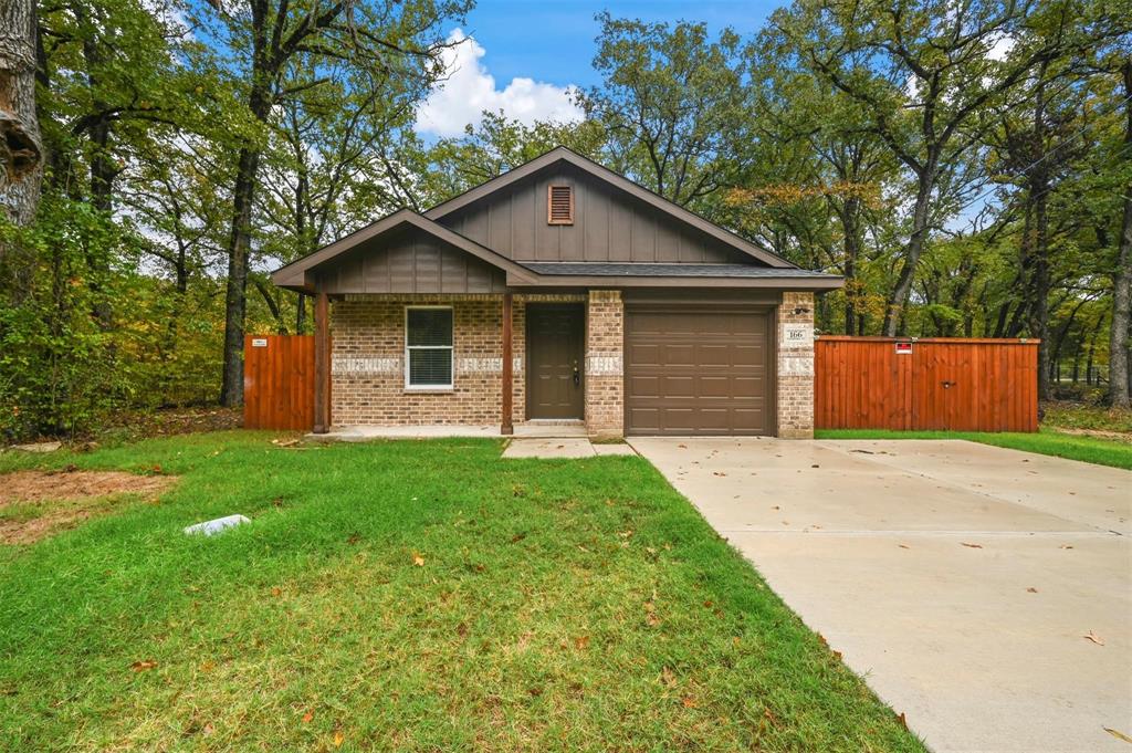 166 Coahoma Street, Mabank, TX 75156