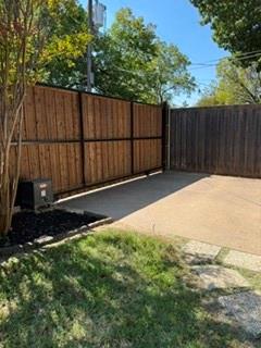 2702 Duval Drive, Dallas, TX 75211