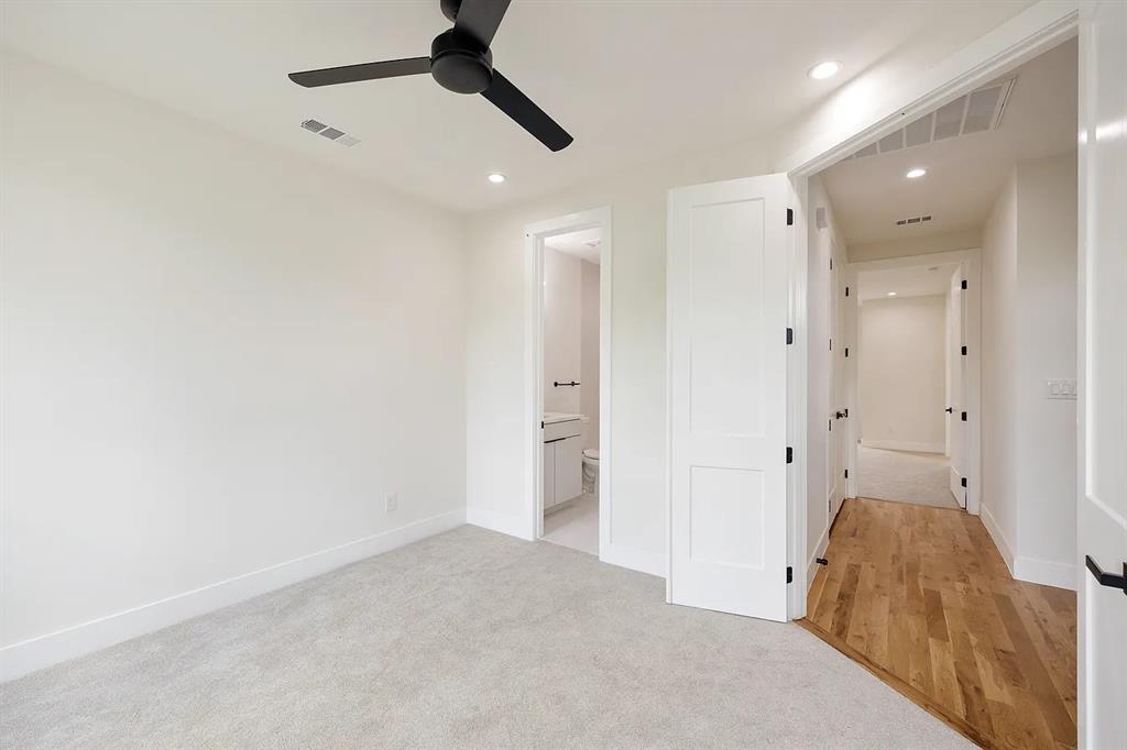 112 Muncie Avenue, Dallas, TX 75212