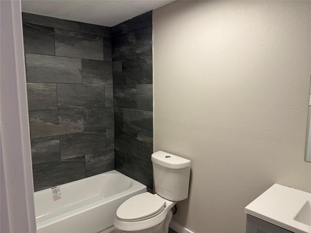 2781 Locust Avenue, Dallas, TX 75216