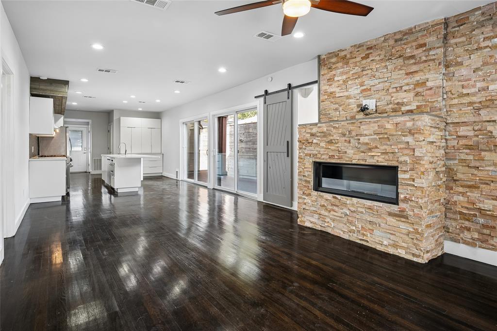 215 N Winnetka Avenue, Dallas, TX 75208