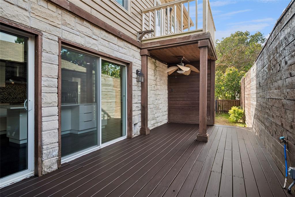215 N Winnetka Avenue, Dallas, TX 75208