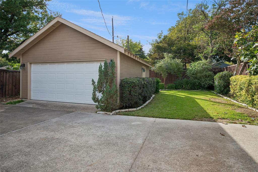 215 N Winnetka Avenue, Dallas, TX 75208