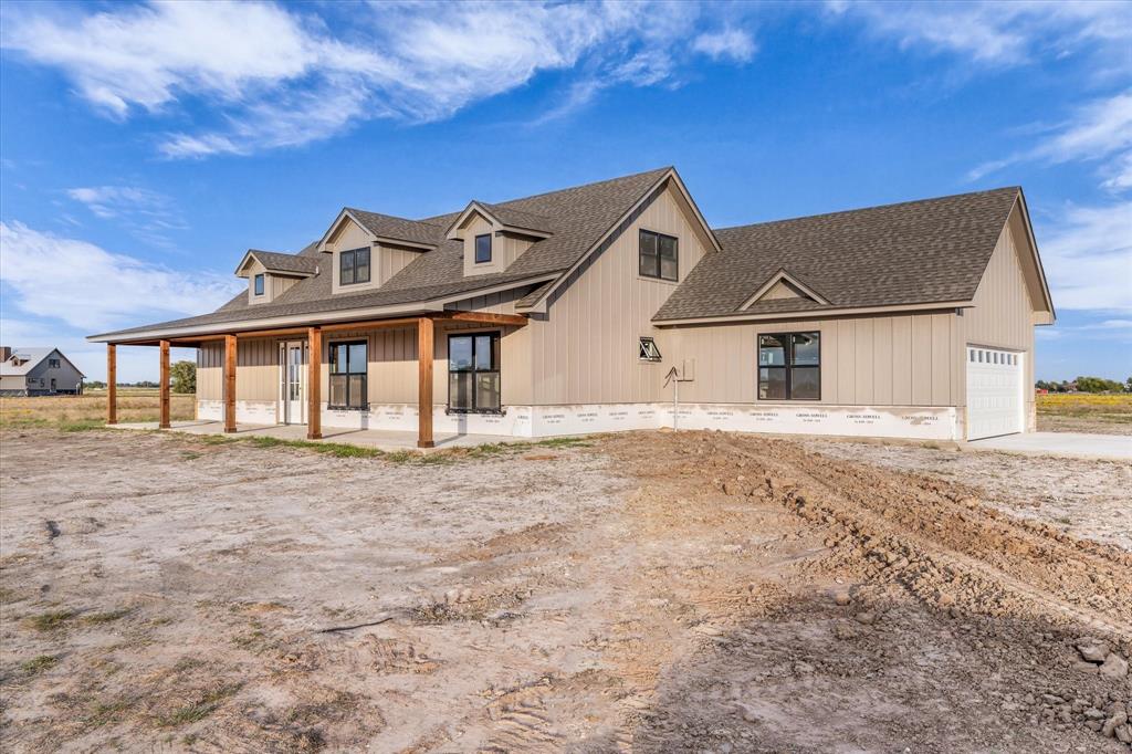 296 Sorghum Hill, Elm Mott, TX 76640