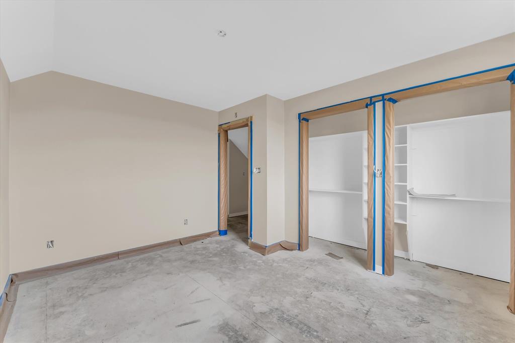 296 Sorghum Hill, Elm Mott, TX 76640