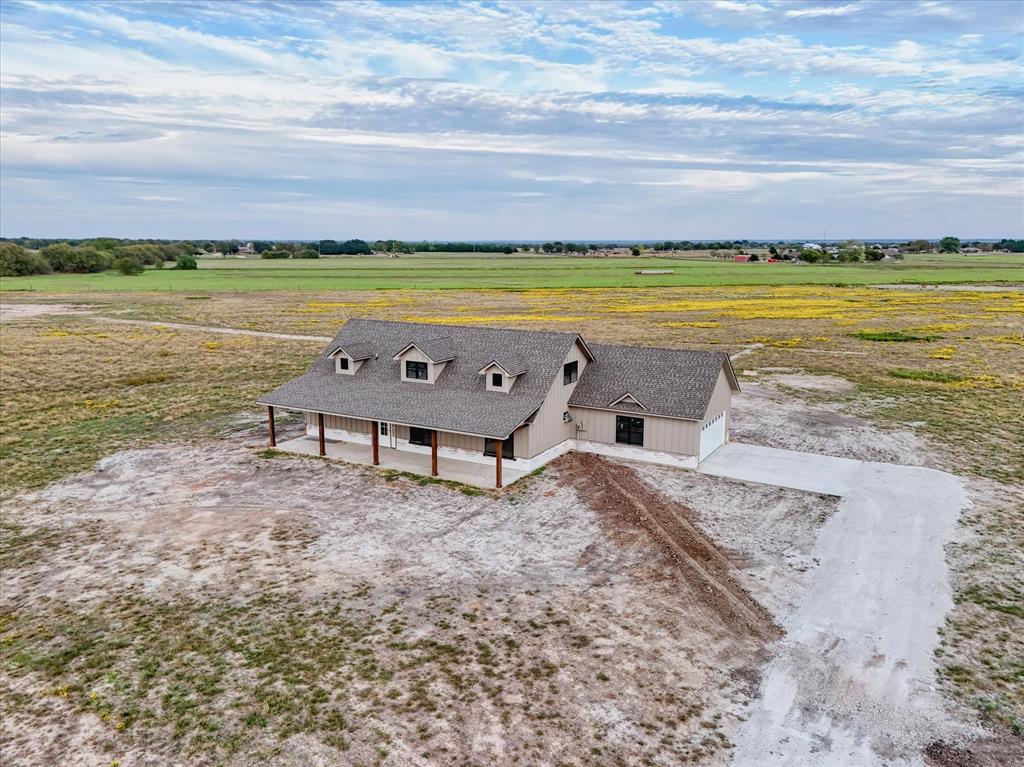 296 Sorghum Hill, Elm Mott, TX 76640