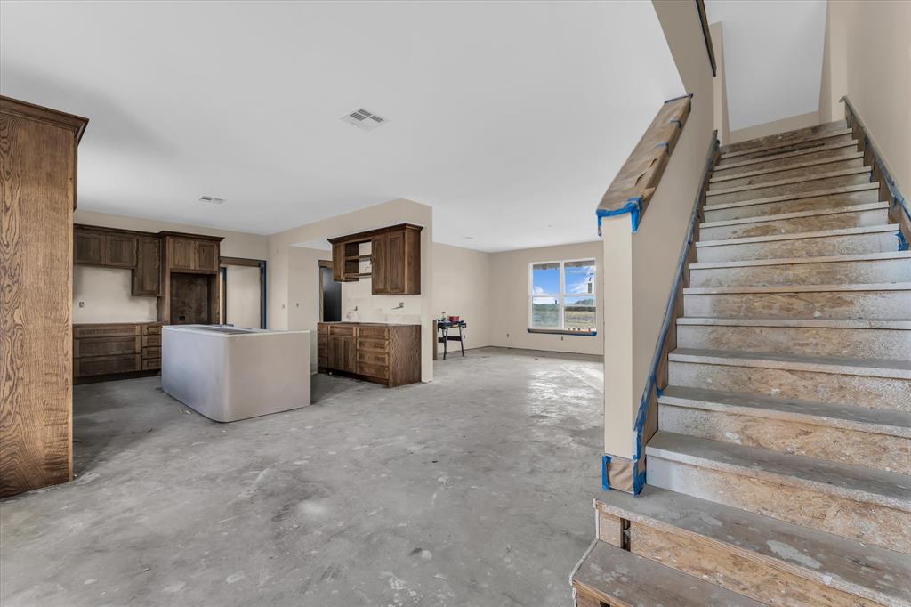 296 Sorghum Hill, Elm Mott, TX 76640