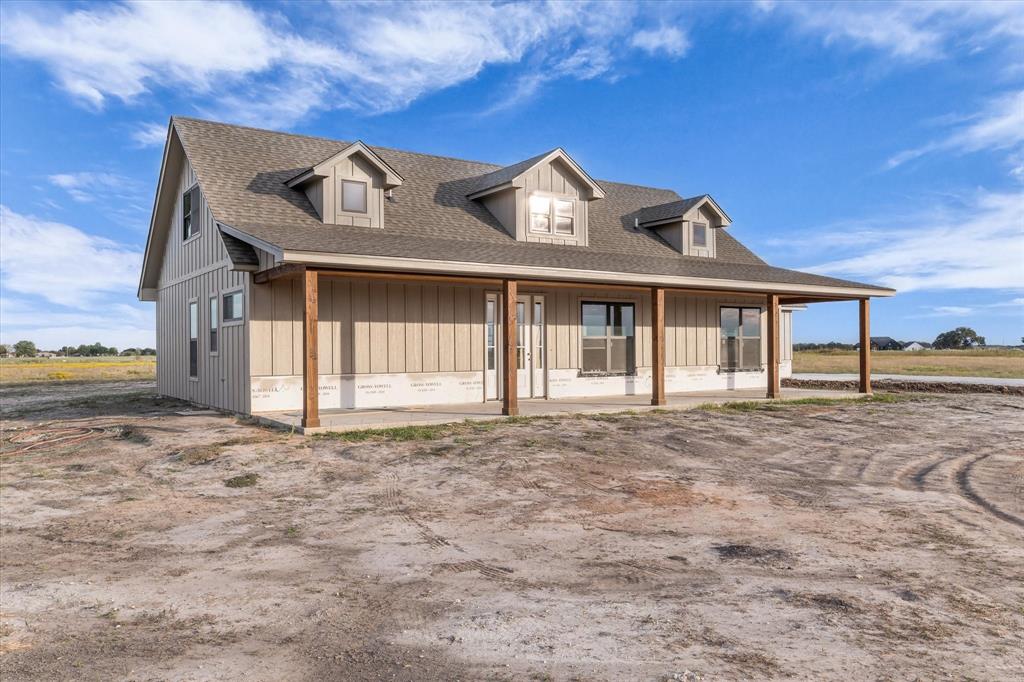 296 Sorghum Hill, Elm Mott, TX 76640