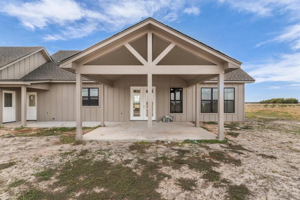 296 Sorghum Hill, Elm Mott, TX 76640