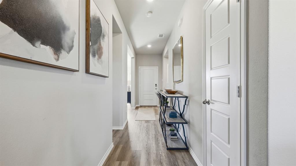 716 SMART STRIKE Trail, Granbury, TX 76049