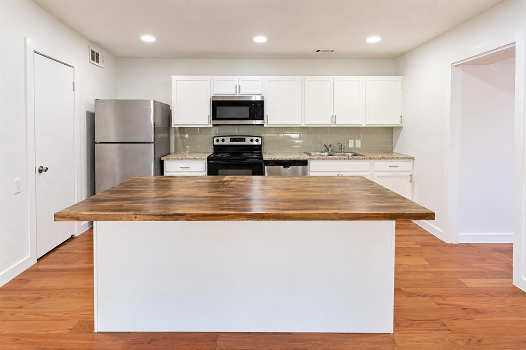 2402 Housley Drive, Dallas, TX 75228 2402 Housley Drive, Dallas, TX 75228