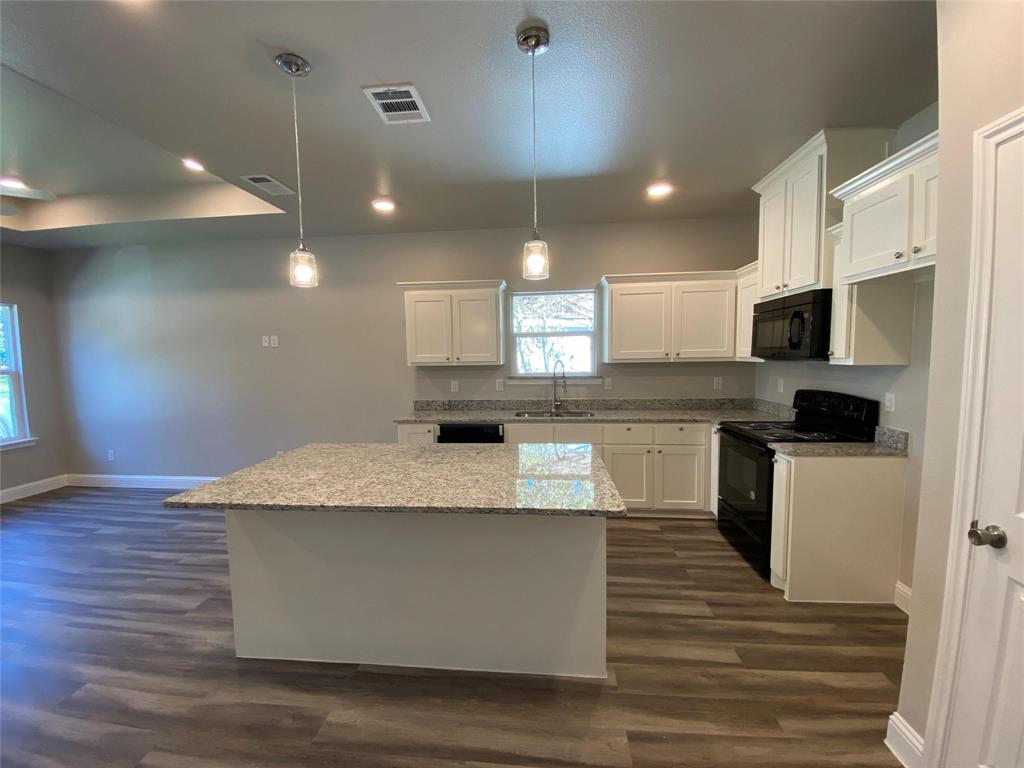 2221 Langford Street, Greenville, TX 75401