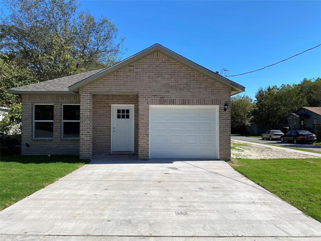 2221 Langford Street, Greenville, TX 75401