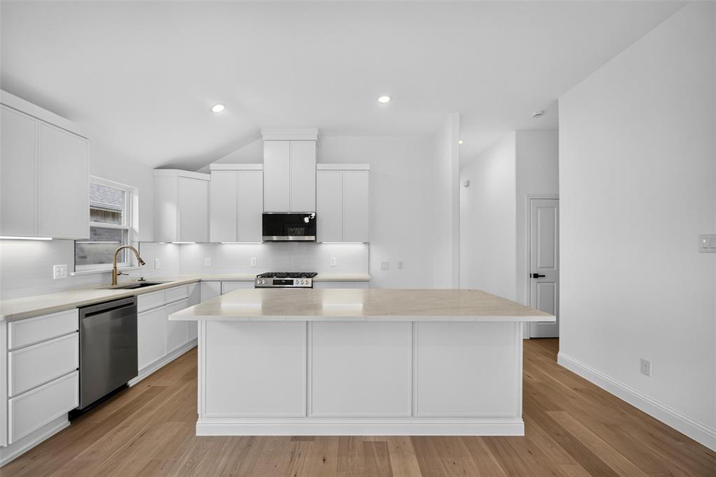 3017 Hibiscus Drive, Garland, TX 75040