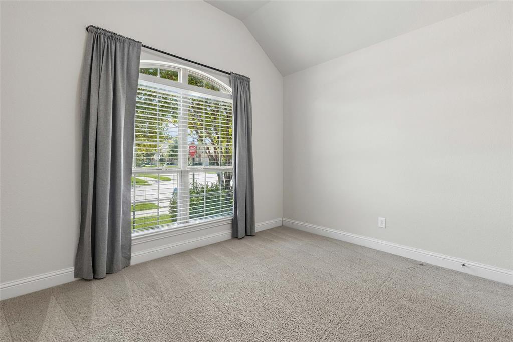 Spare Bedroom or Home Office