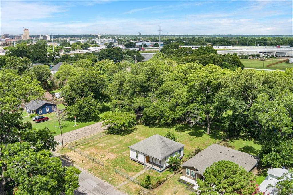 1000 & 1002 E Calhoun Avenue, Waco, TX 76704 1000 & 1002 E Calhoun Avenue, Waco, TX 76704
