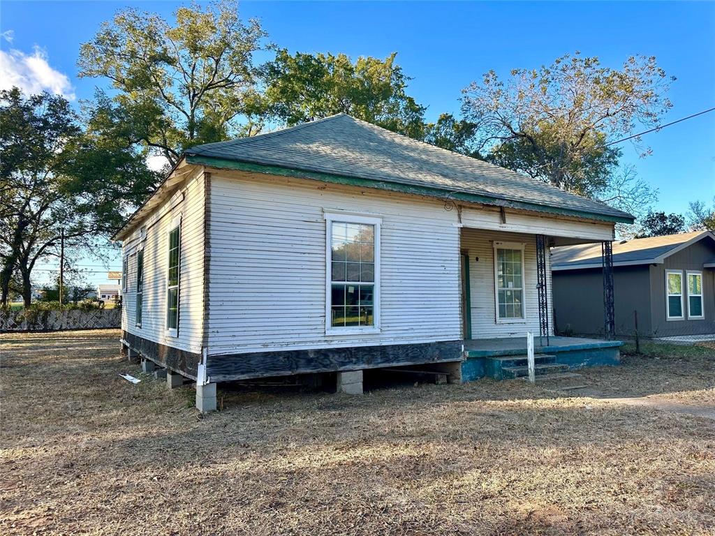 1000 & 1002 E Calhoun Avenue, Waco, TX 76704 1000 & 1002 E Calhoun Avenue, Waco, TX 76704