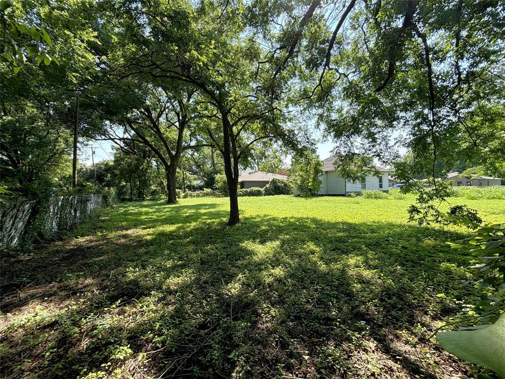 1000 & 1002 E Calhoun Avenue, Waco, TX 76704