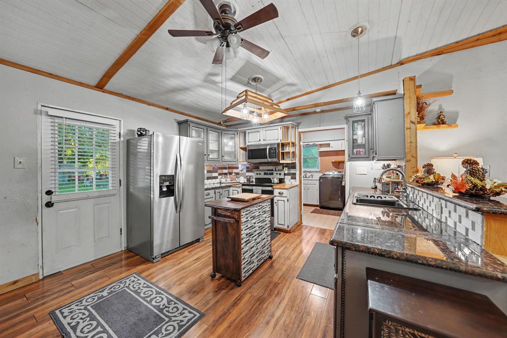 2415 Fannin Street, Greenville, TX 75401