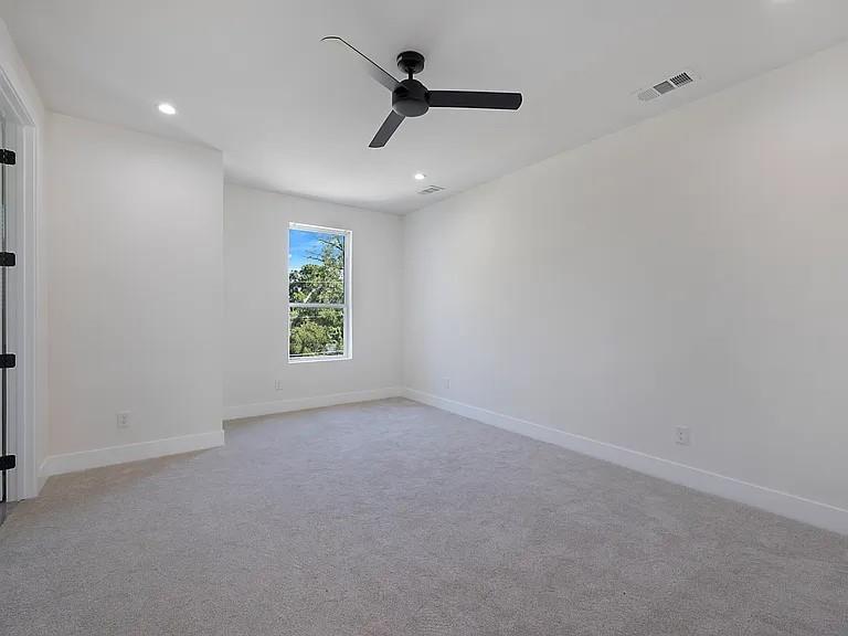 1122 Muncie Avenue, Dallas, TX 75212