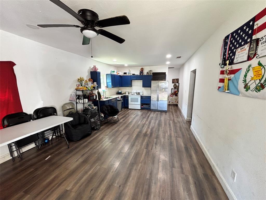 2917 Lenway Street, Dallas, TX 75215
